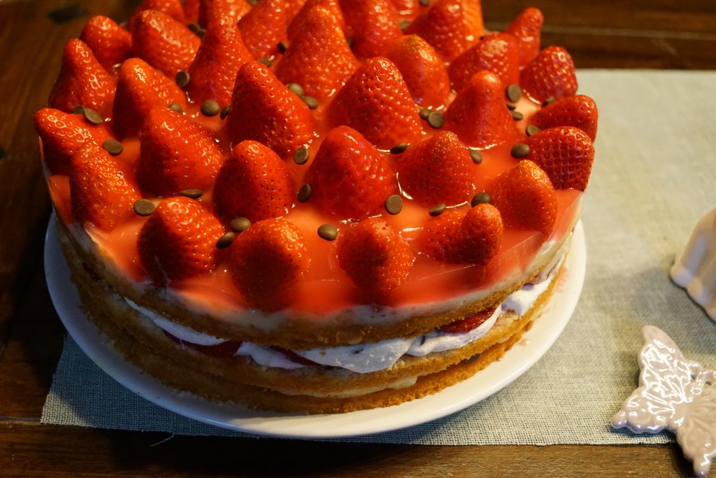 Erdbeer-Vanille-Sahne Torte